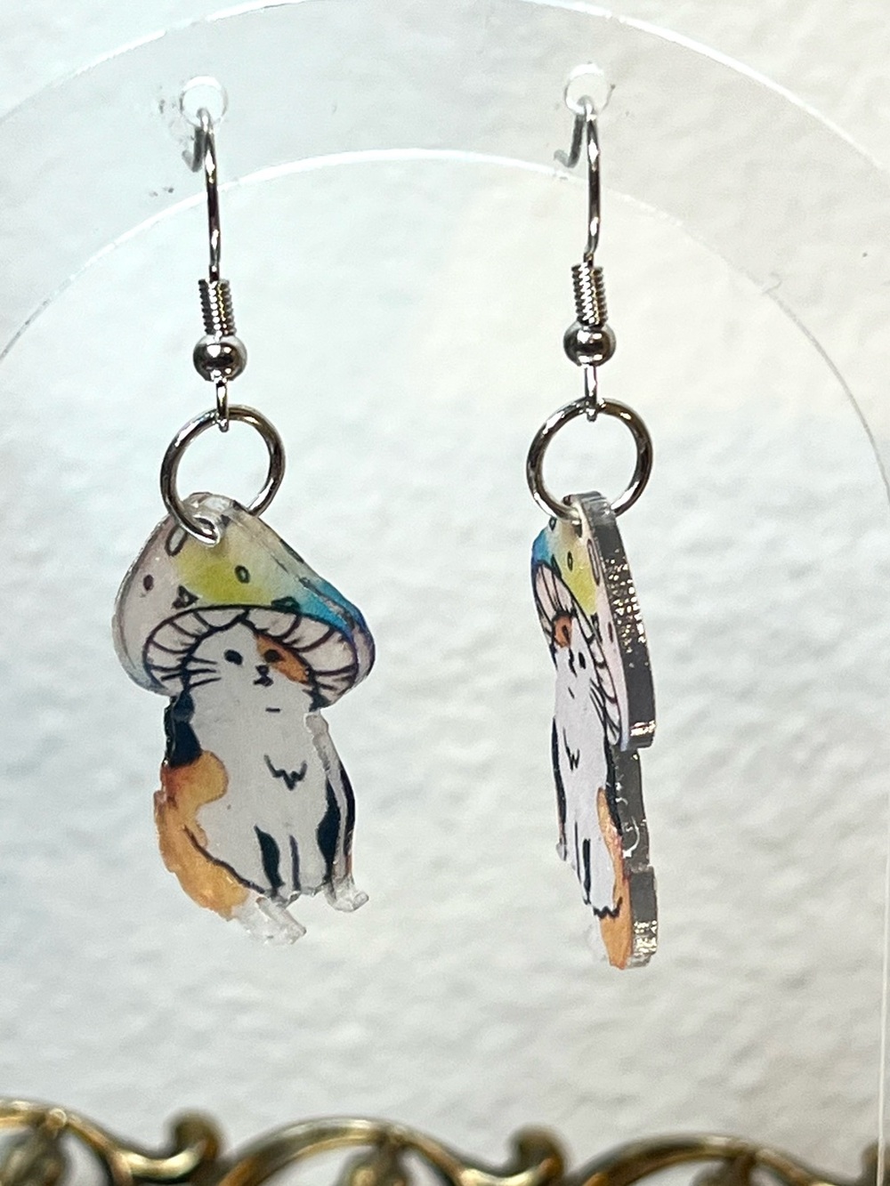 NEW 2D Cutout Pierced Earrings Cat Wearing Mushroom Hat | Lightweight - Picture 2 of 4